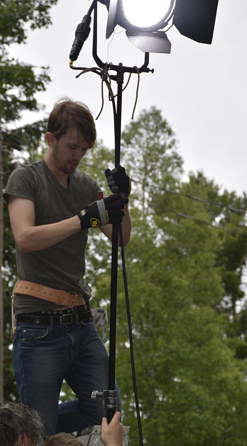 onSet_12